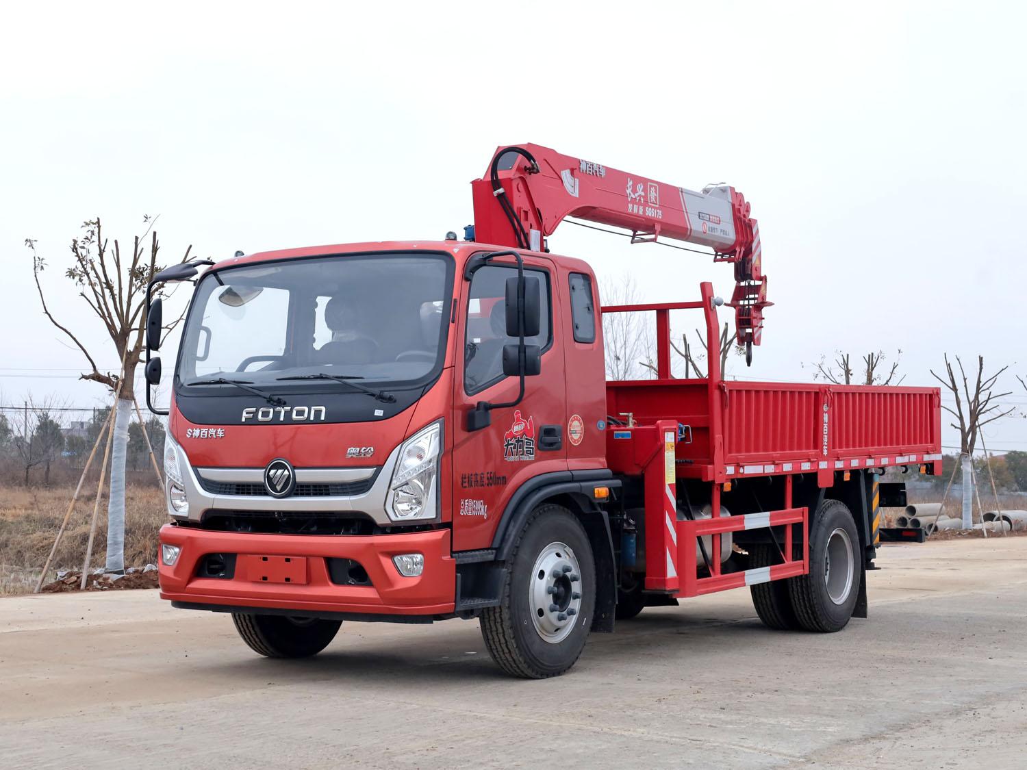 福田奧鈴大力哥排半上裝長興發財版7噸直臂式吊機