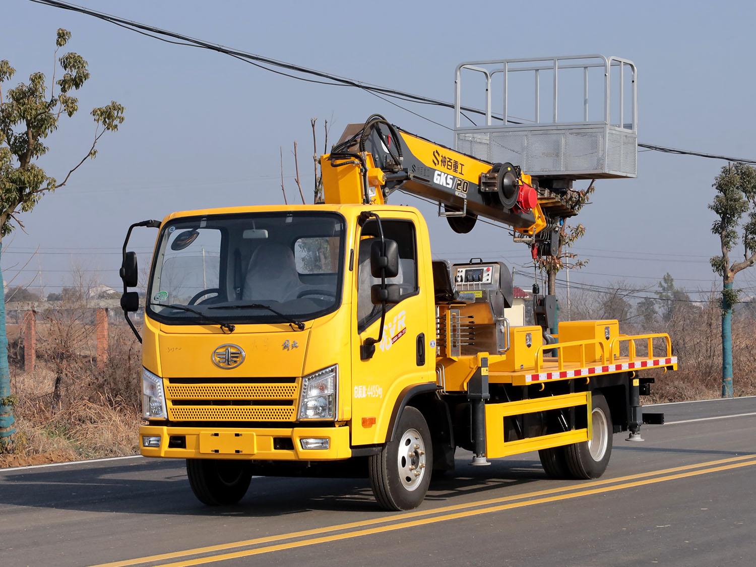 解放虎VR單排隨車吊式高空作業車（藍牌，5噸）