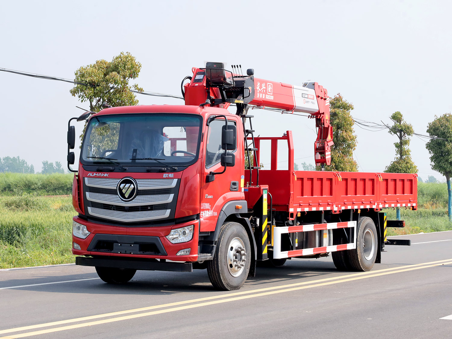 福田歐馬可歐航單排上裝長興發財版8噸直臂式吊機