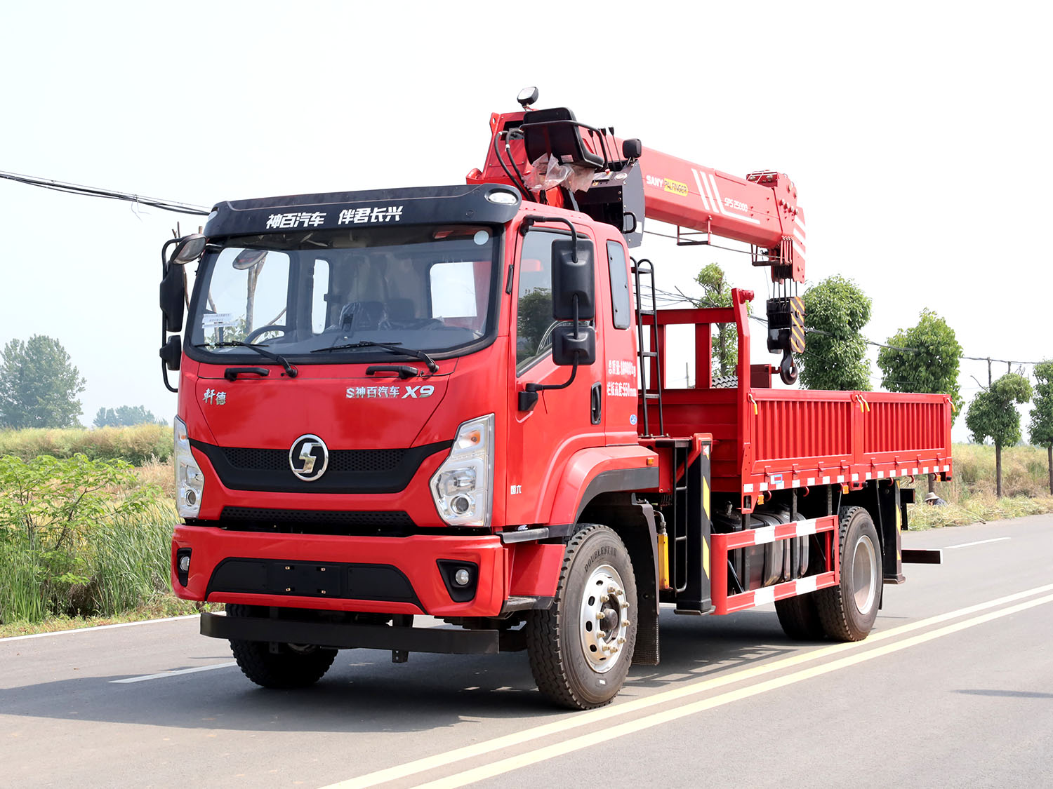 陜汽軒德X9排半上裝三一10噸直臂式吊機(jī)