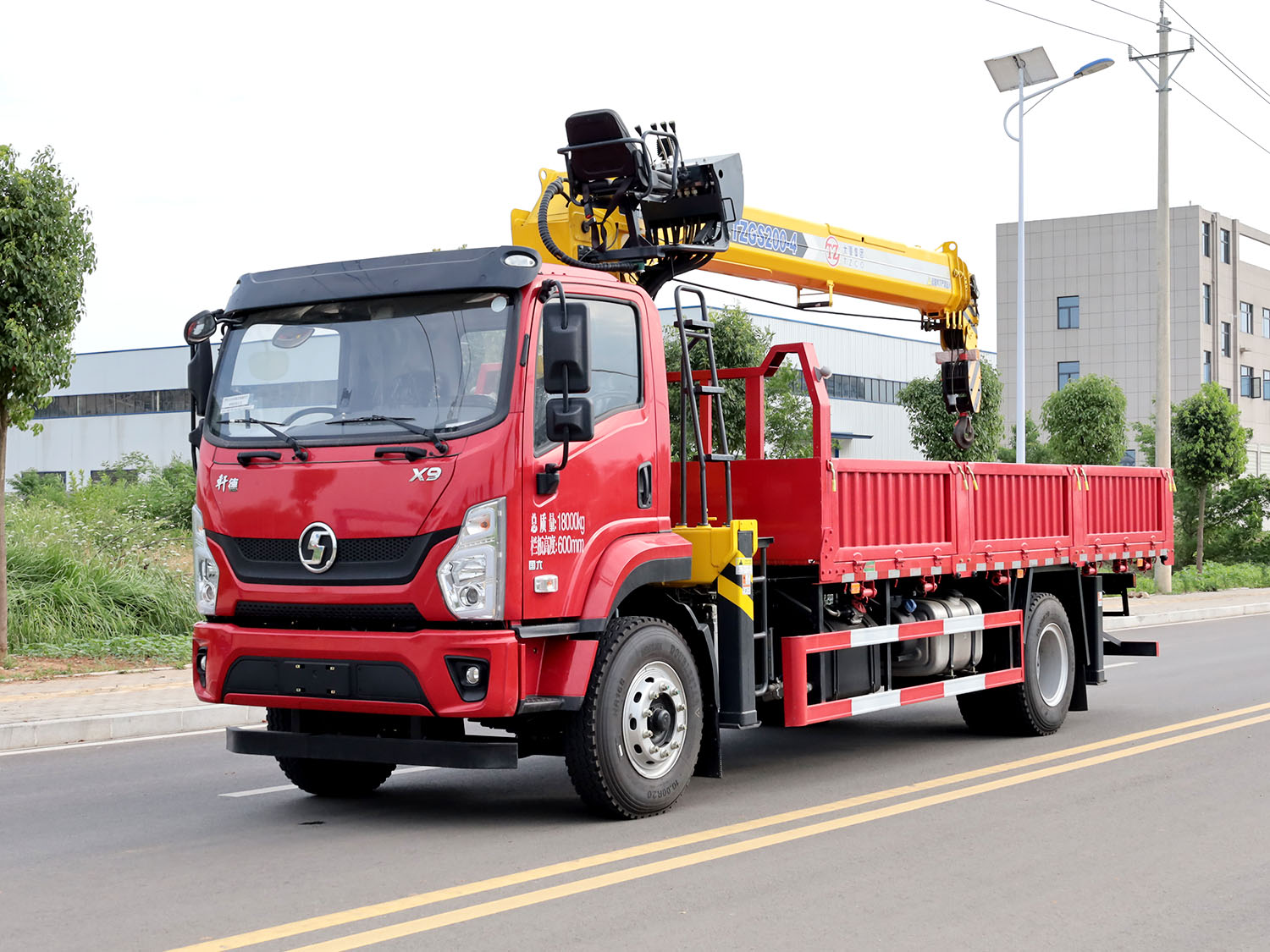 陜汽軒德X9單排上裝太重8噸直臂式吊機