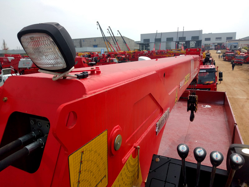 三一帕爾菲格，打造一流隨車起重機品牌