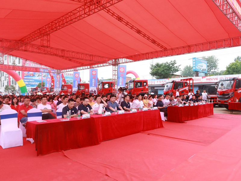 造發(fā)展之勢，引國六潮流-東風(fēng)華神國六隨車吊新品上市推介