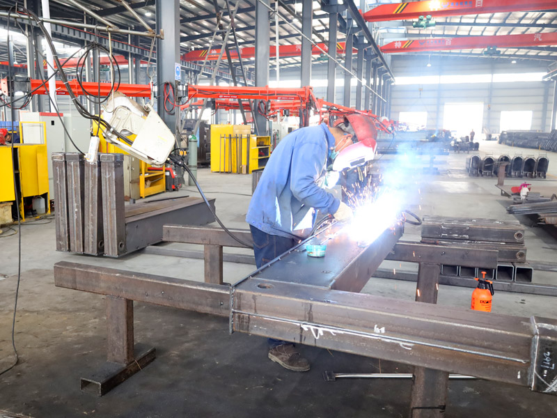 百年歲月，砥礪前行，神百汽車，不忘初心