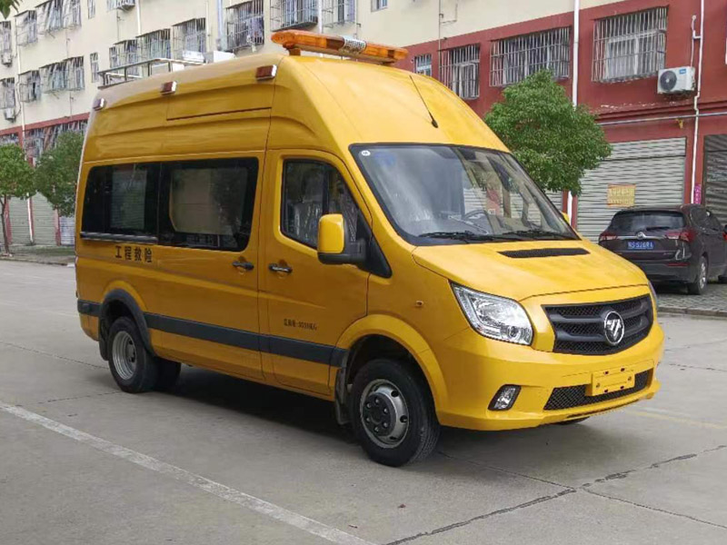 福田裝備型救險車