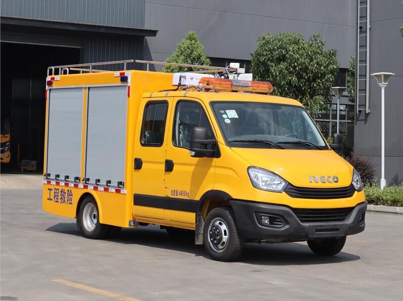 依維柯裝備型救險車