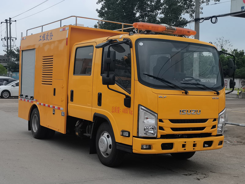 五十鈴30kw裝備型救險車