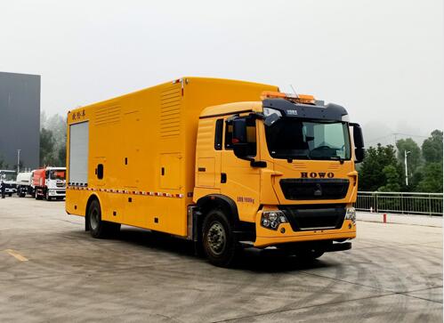 豪沃3000方救險車