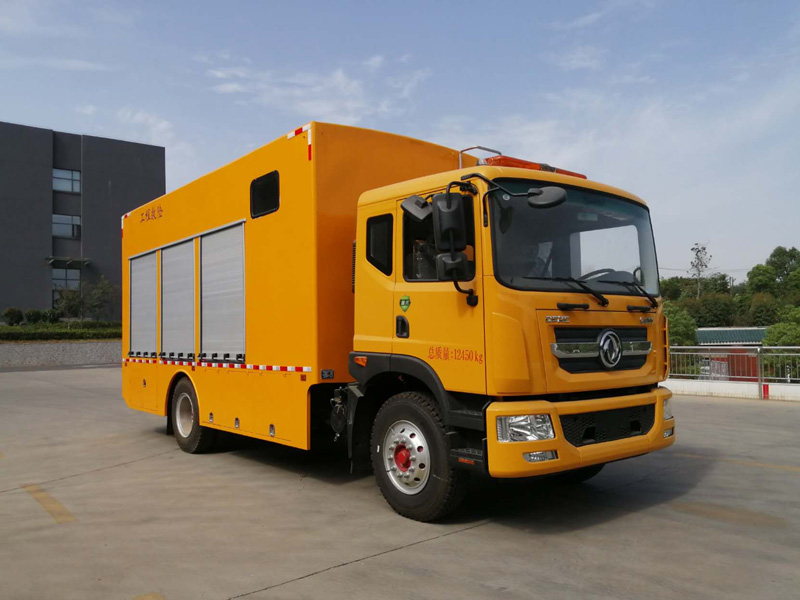 天錦1000方救險車