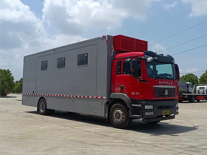 重汽單橋20人宿營車