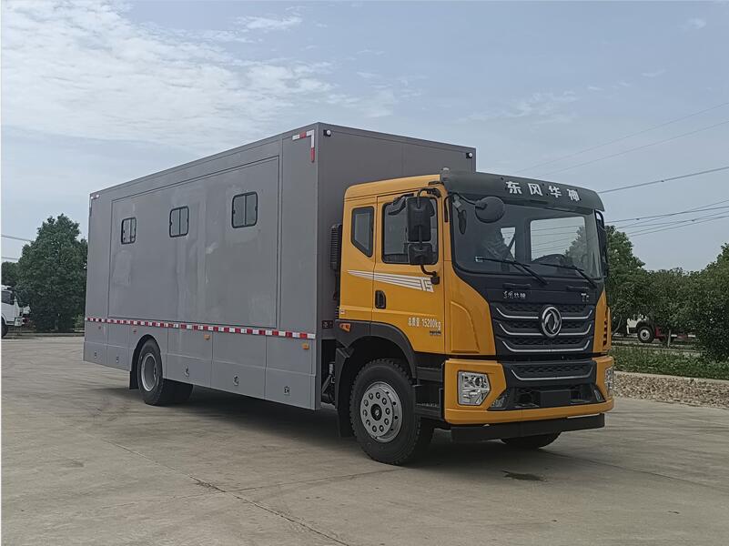 華神18人宿營車