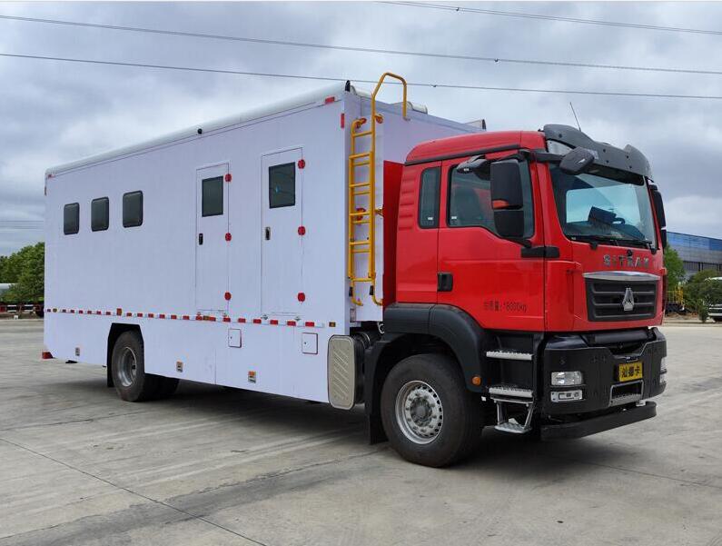 汕德卡8人淋浴車